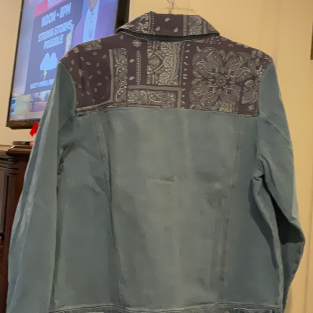 Jean jacket - Picture 2 of 2